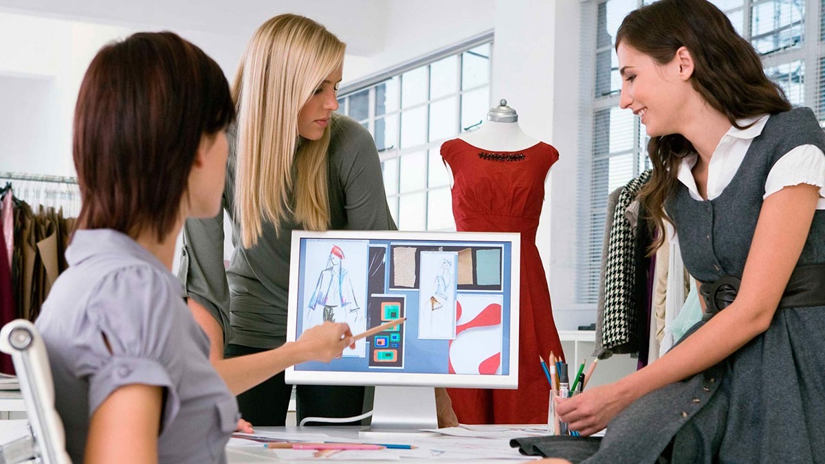 درآمد طراحی لباس چگونه است؟ بازار کار و فرصت ها